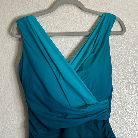 Lands end One Piece SlenderSuit V-Neck Tummy Control Skirted Swimsuit 14DD - Picture 3 of 10